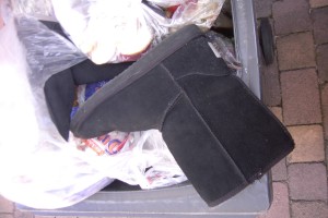 Müll0912 018.jpg (419.4 KiB) 5688 mal betrachtet Also doch keine Wintersaison mehr für diese süßen UGGs?!