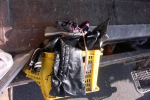 Böse Sekunden für die süßen Schuhe und geile Augenblicke für mich; - und für das Pressmülllauto keine &quot;Herausforderung&quot;.