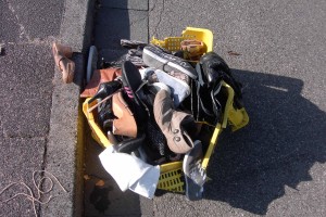 Müll1012 041.jpg (470.85 KiB) 7196 mal betrachtet Nur noch schnell einpacken und das vornehme Viertel verlassen. ... und genießen!