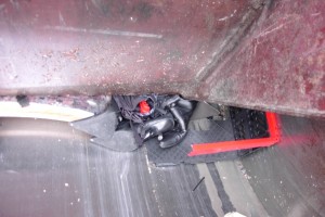 Harir01 104.jpg (258.64 KiB) 9226 mal betrachtet Irgendwo muss sich der Spitzen-BH verhakt haben, denn er spannt sich unter dem brutalen Pressdruck.