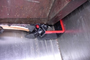 Harir01 105.jpg (246.14 KiB) 9226 mal betrachtet Das Müllproblem der Frau fest im "Griff".