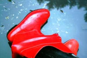 gummistiefel_zerstören_4.JPG