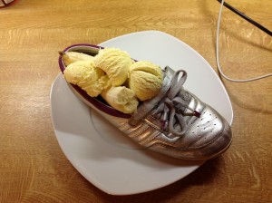 Eis Dazu