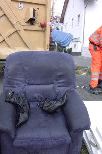 Maria02 043.jpg (228.93 KiB) 8101 mal betrachtet Den roten, großen "Not-Aus-Knopf" sollte niemand drücken!